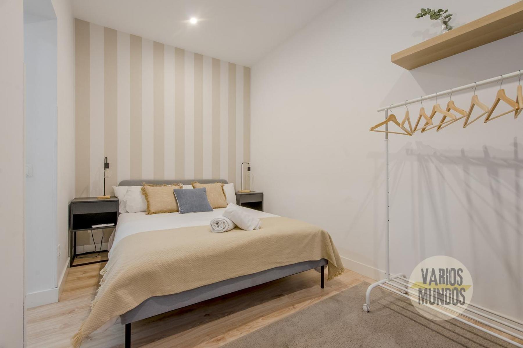 Nuevo Apt De 9Pax En La Cava Alta Centro De Madrid E1 Luaran gambar