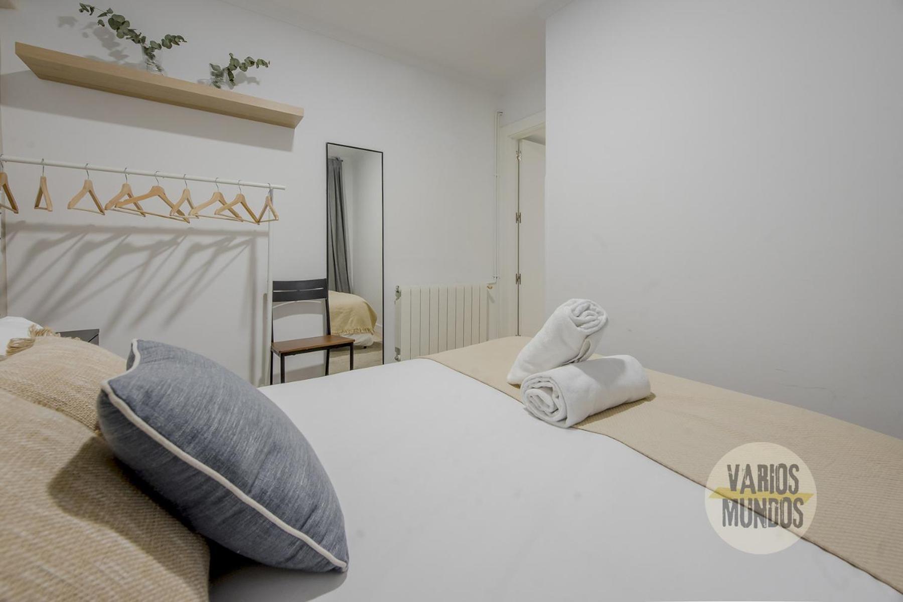 Nuevo Apt De 9Pax En La Cava Alta Centro De Madrid E1 Luaran gambar